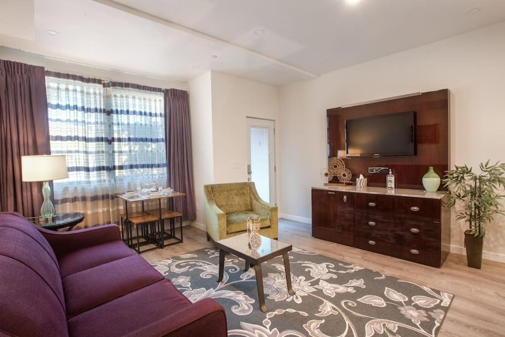 1-Bedroom With Cali King Size Bed In San Diego Kültér fotó