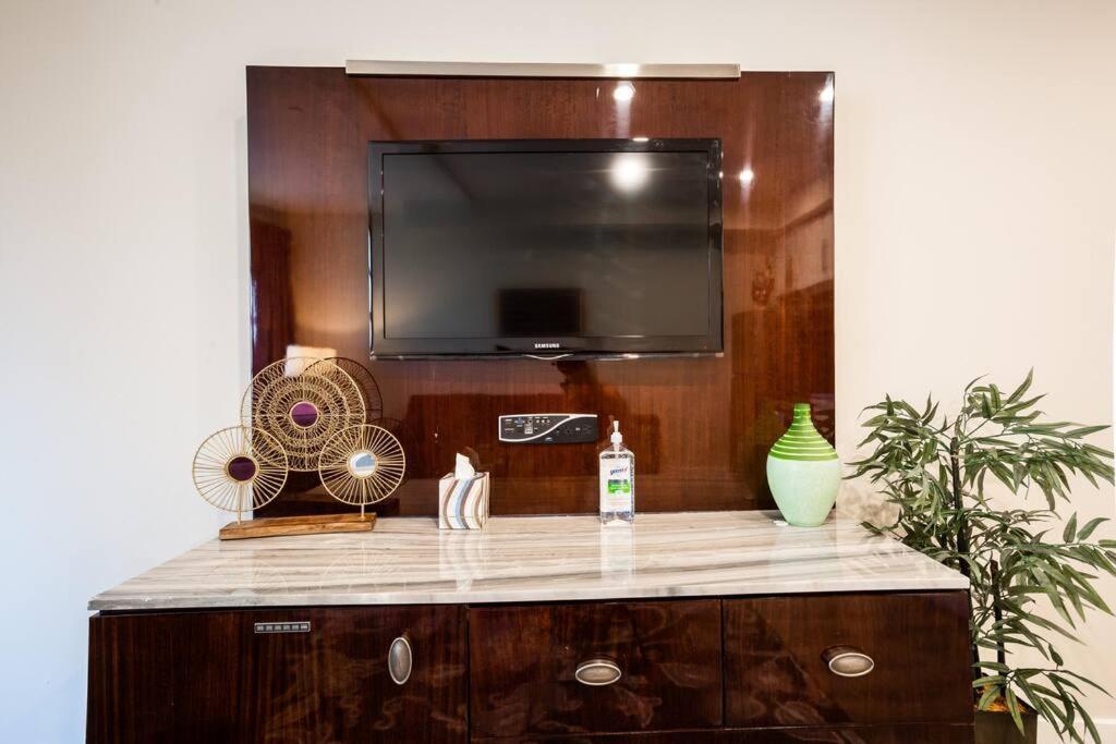 1-Bedroom With Cali King Size Bed In San Diego Kültér fotó