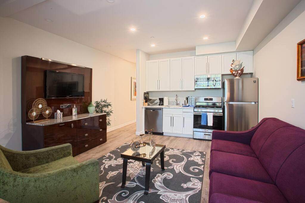 1-Bedroom With Cali King Size Bed In San Diego Kültér fotó